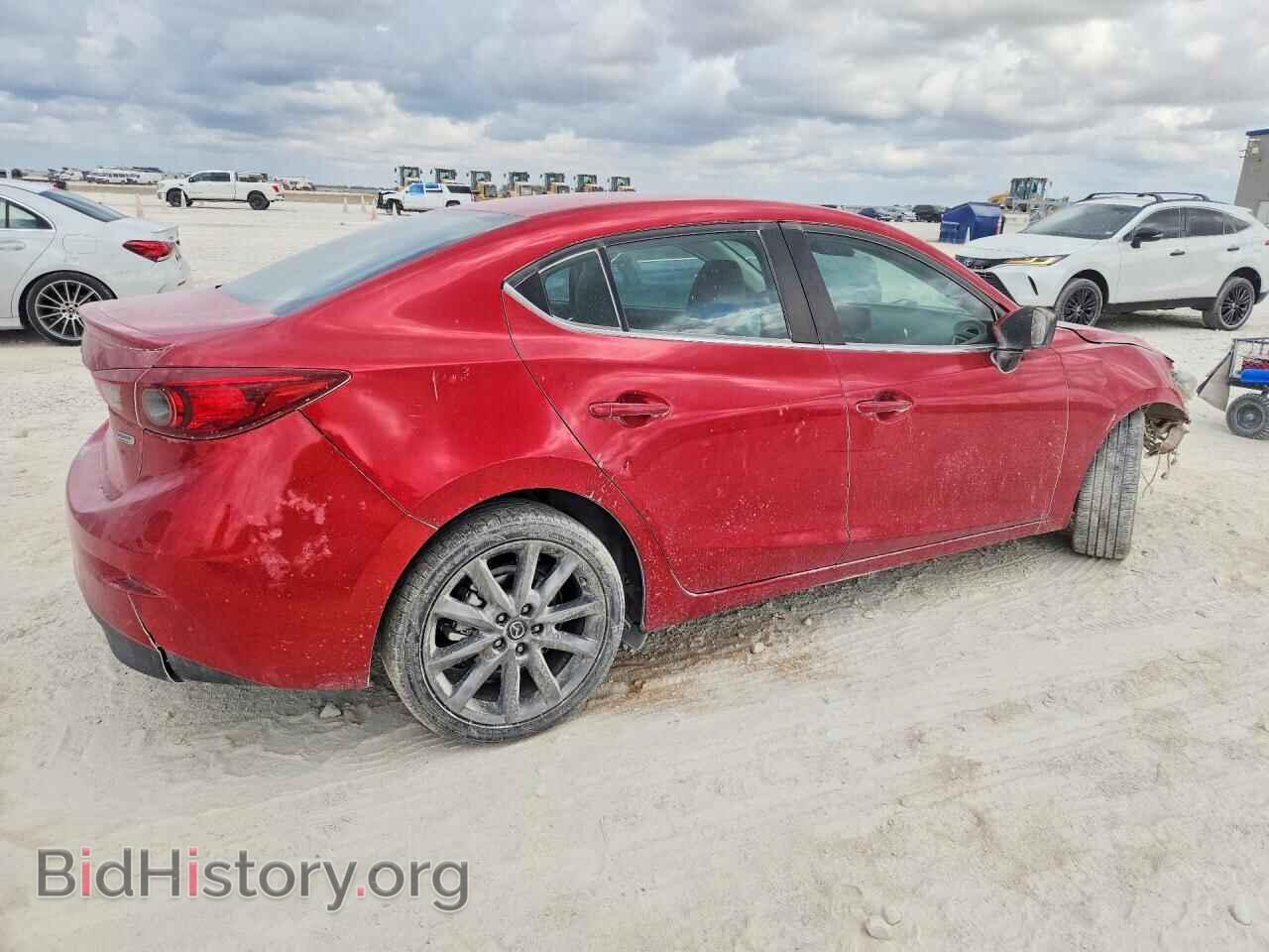 2018 MAZDA 3 - VIN: 3MZBN1V36JM183564 - Photo 3
