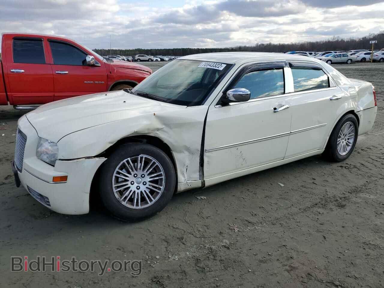 Photo 2C3CA5CV4AH230351 - CHRYSLER 300 2010