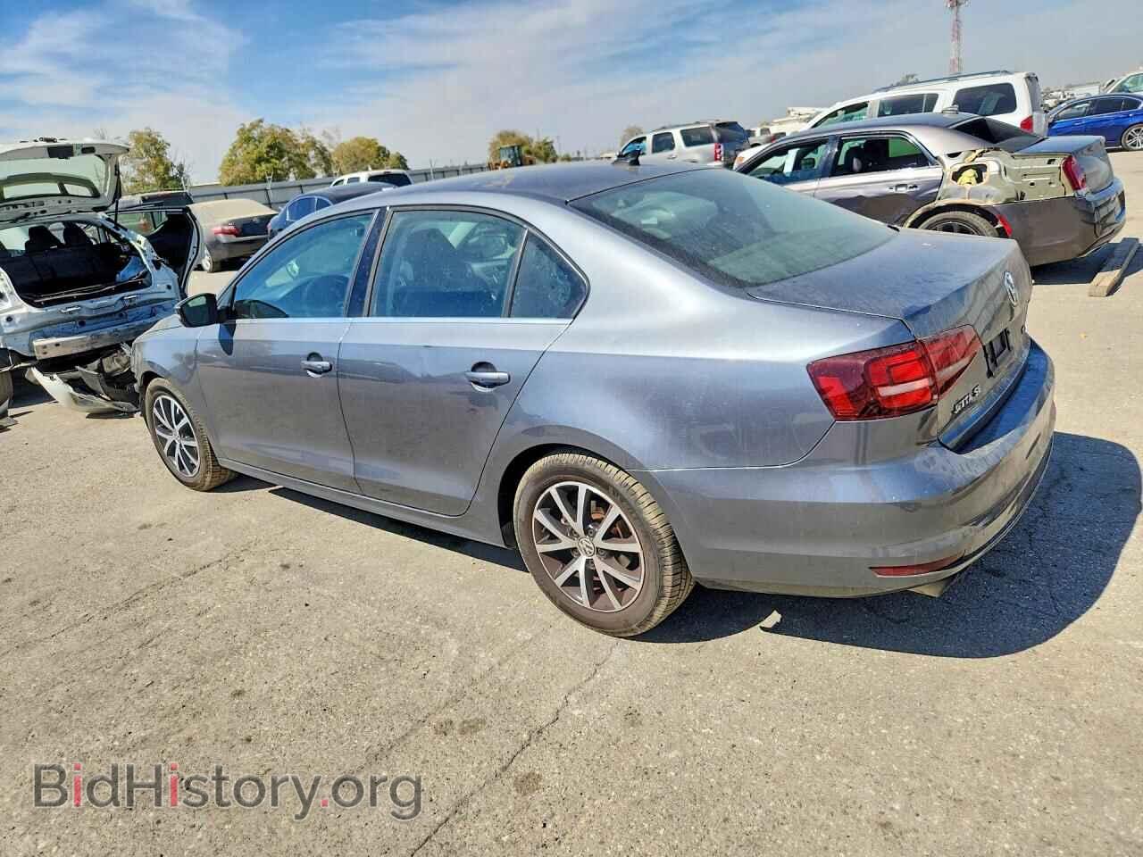 2017 VOLKSWAGEN JETTA - VIN: 3VWDB7AJ5HM291788 - Photo 2