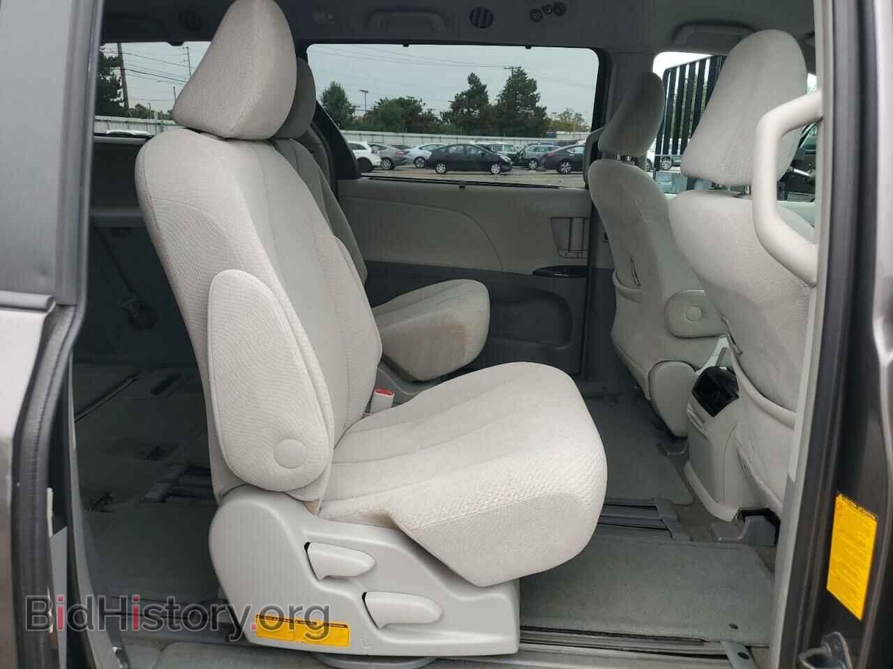 2012 TOYOTA All Models - VIN: 5TDKK3DC8CS246823 - Фото 11