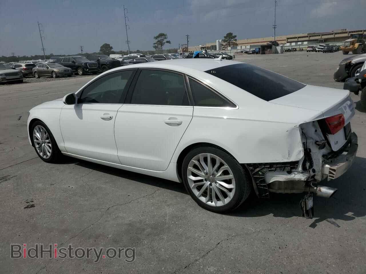 2012 AUDI A6 - VIN: WAUDFAFC2CN130230 - Фото 2