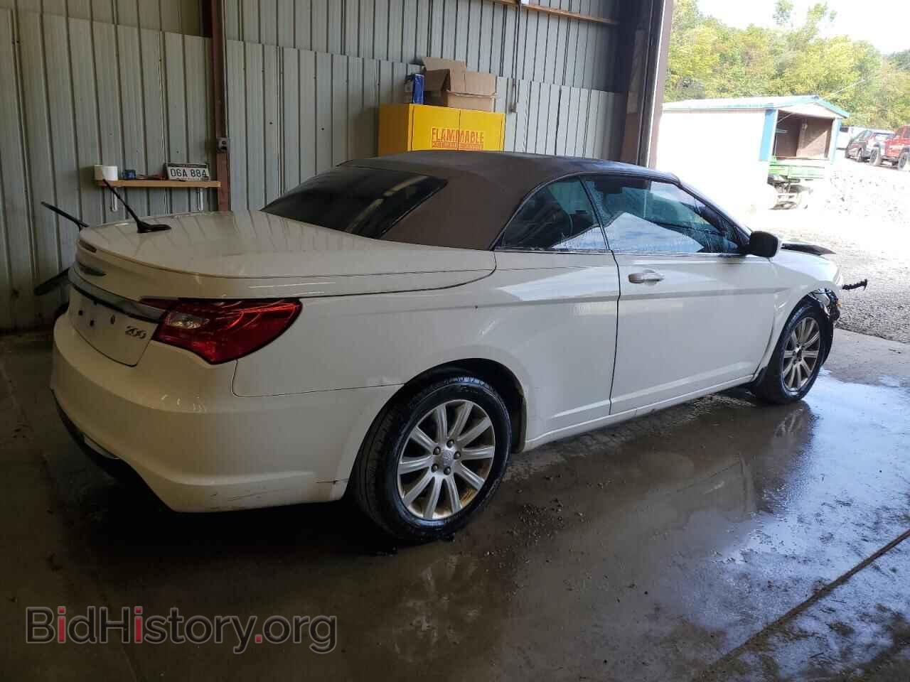 2011 CHRYSLER 200 - VIN: 1C3BC2EBXBN554792 - Фото 3