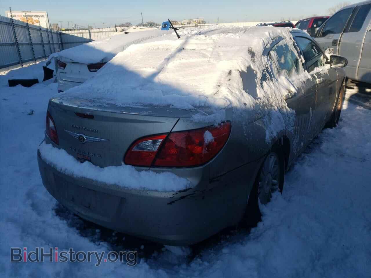 2009 CHRYSLER SEBRING - VIN: 1C3LC46B09N518103 - Фото 4