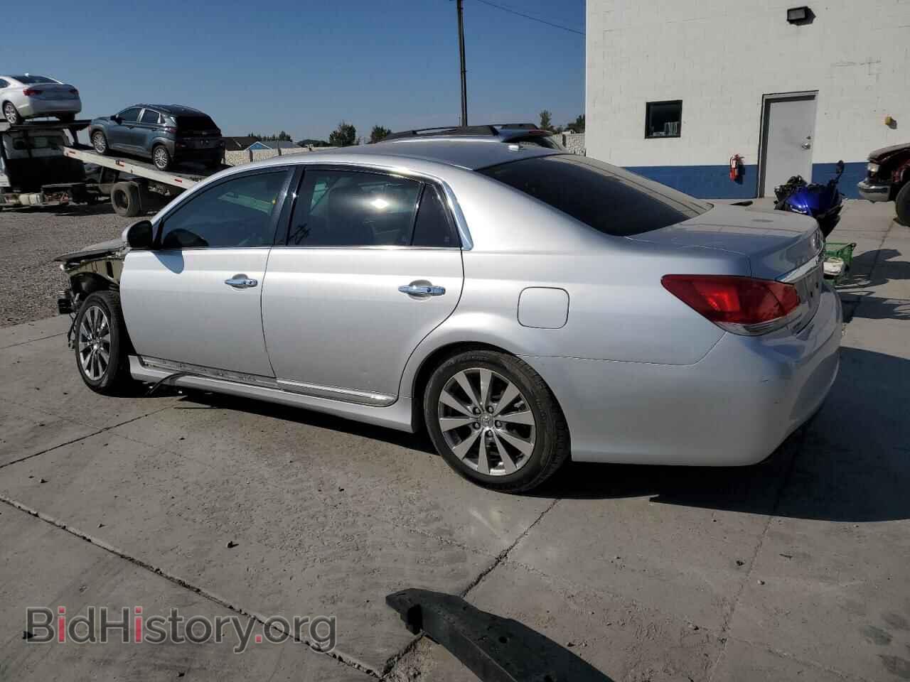 2011 TOYOTA AVALON - VIN: 4T1BK3DB1BU419739 - Фото 2