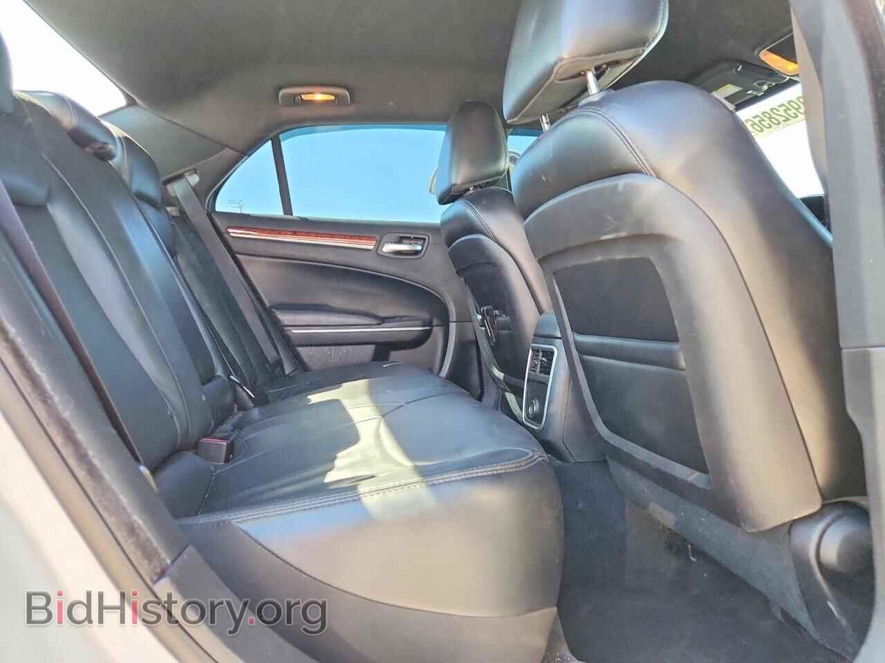 2014 CHRYSLER 300 - VIN: 2C3CCAAG5EH211675 - Photo 10