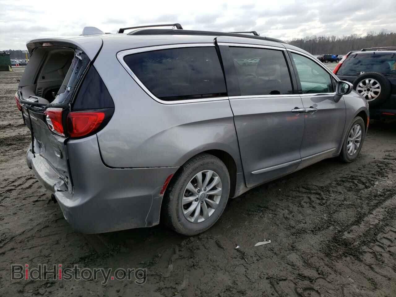 2017 CHRYSLER PACIFICA - VIN: 2C4RC1BG2HR587818 - Photo 3