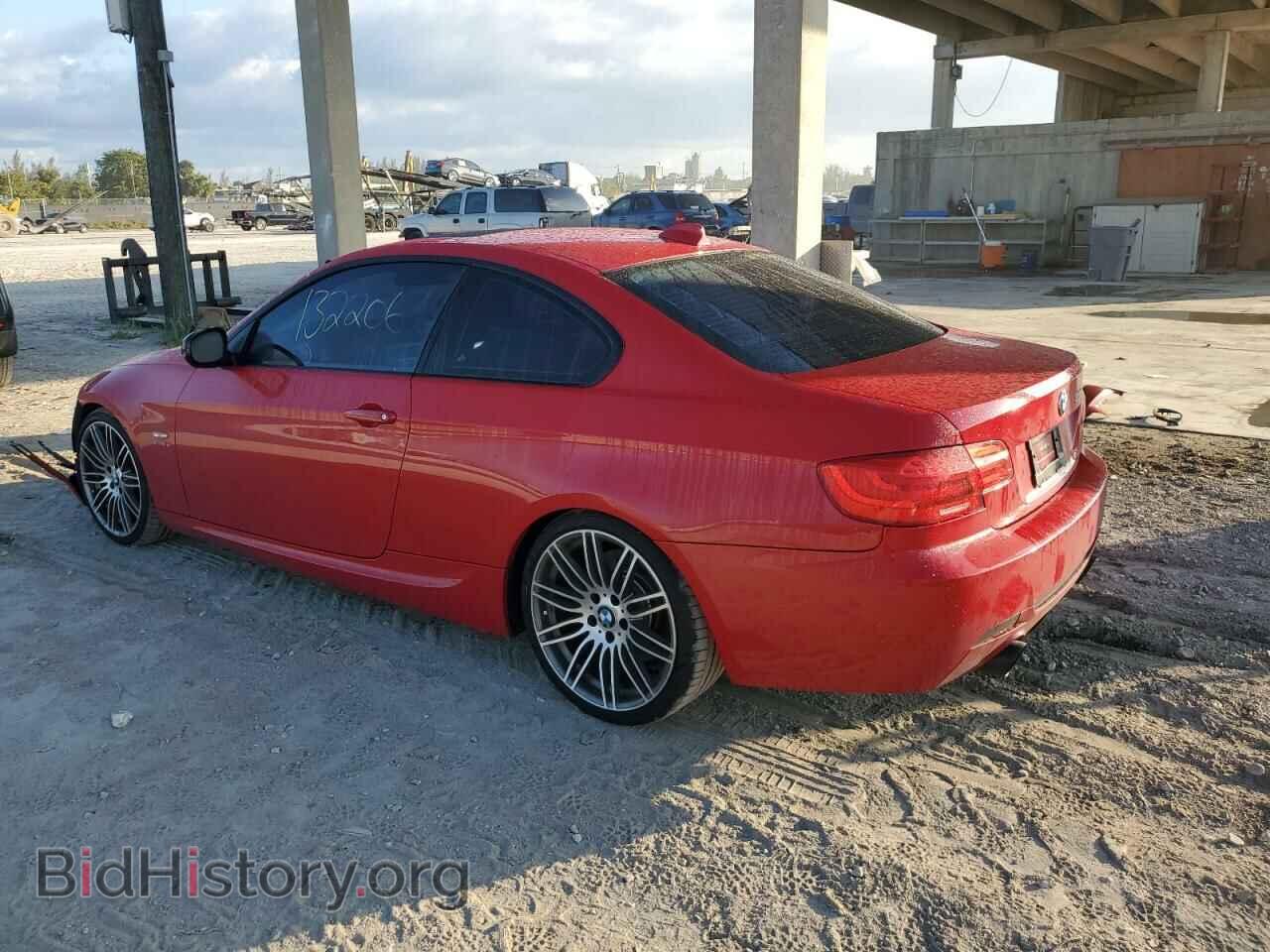2011 BMW 3 SERIES - VIN: WBAKG1C52BE362755 - Фото 2