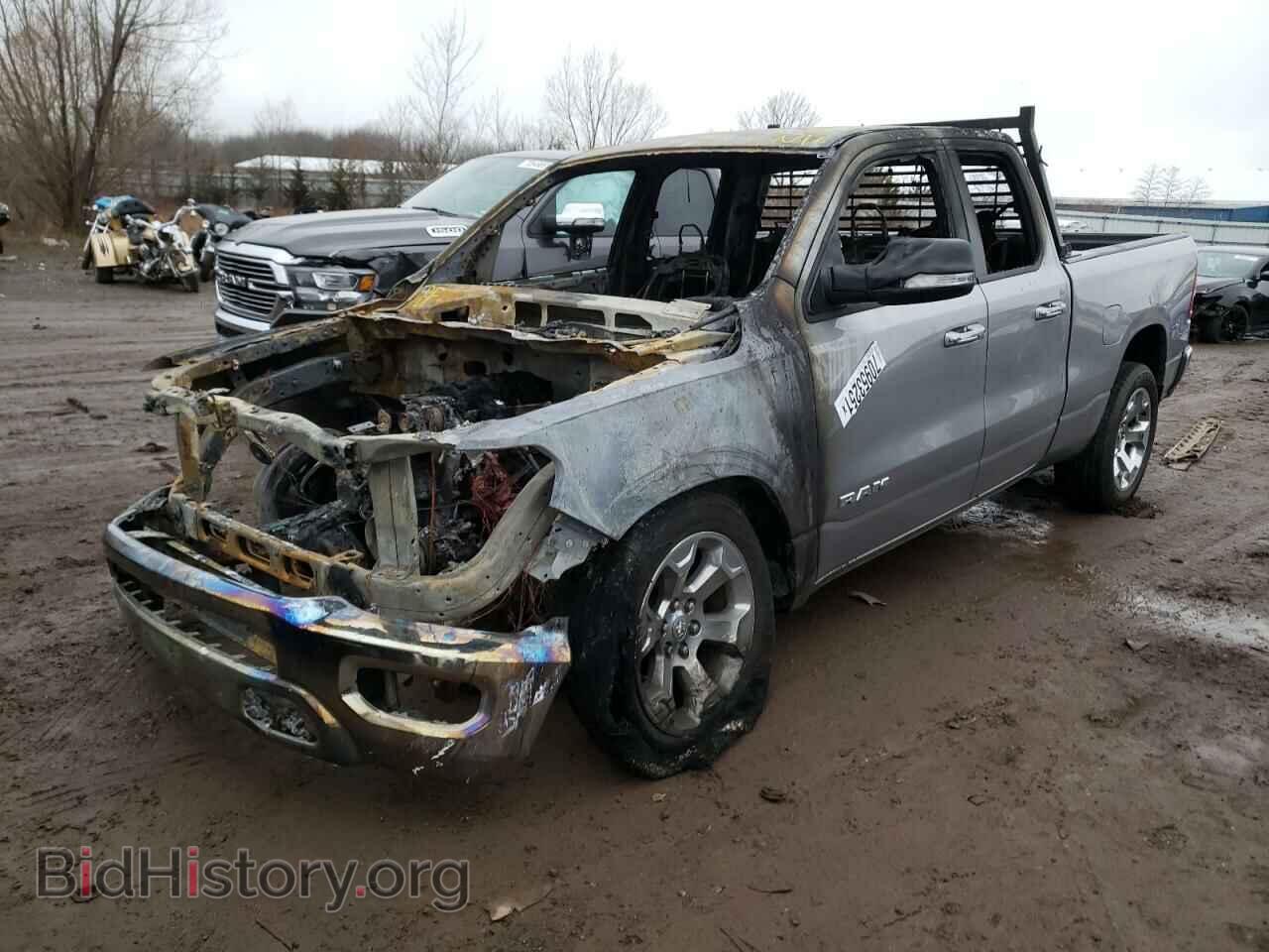 2019 RAM 1500 - VIN: 1C6SRFBT2KN887140 - Фото 2