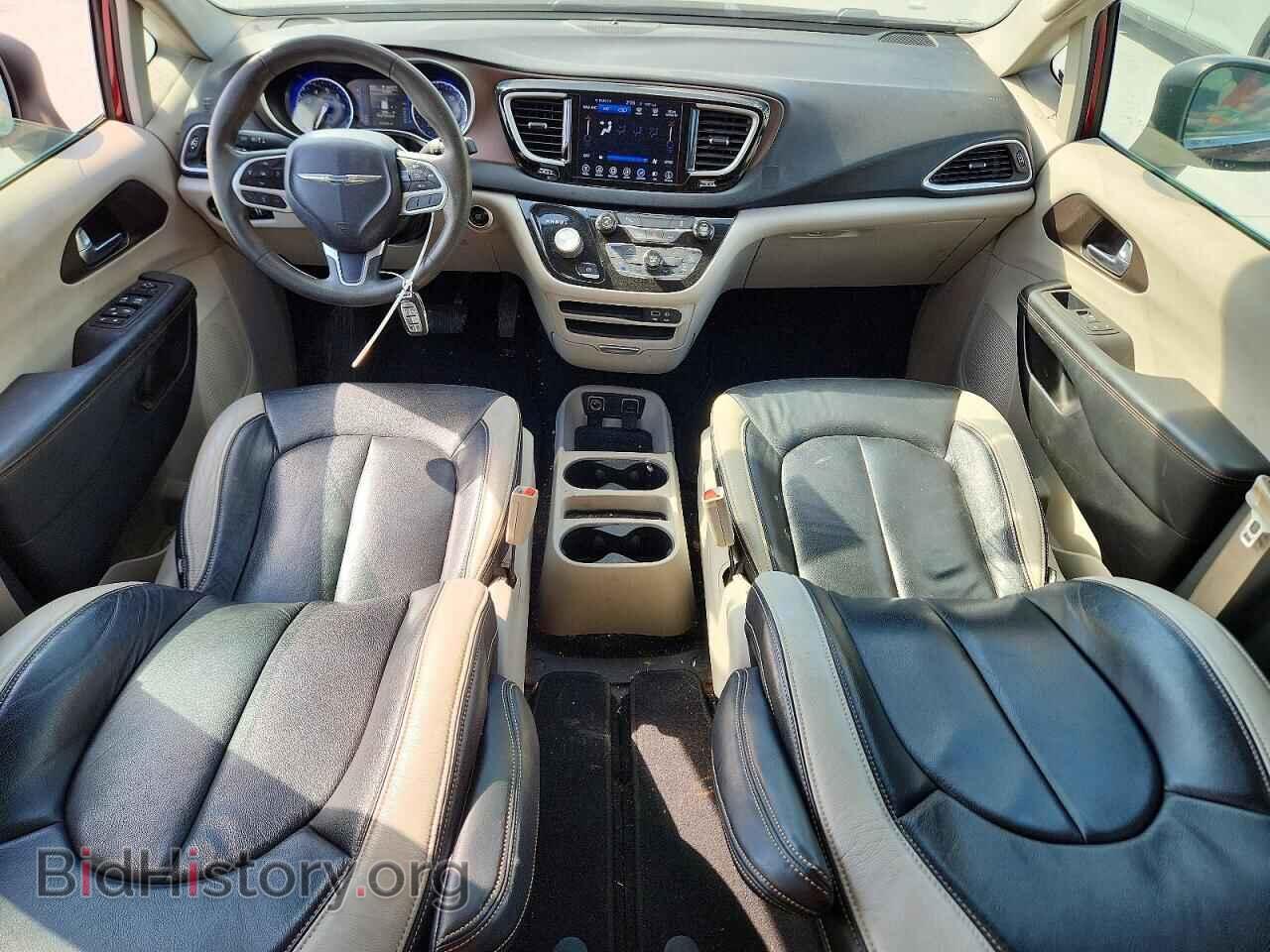 2017 CHRYSLER PACIFICA - VIN: 2C4RC1DGXHR522177 - Photo 8