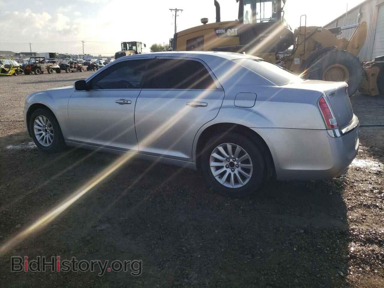 2012 CHRYSLER 300 - VIN: 2C3CCAAG5CH107538 - Photo 2