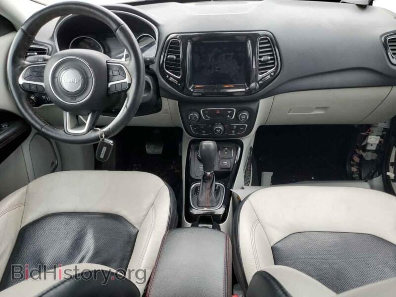 2017 Jeep COMPASS (VIN 3C4NJDCB3HT688954) — фото 8 из 13