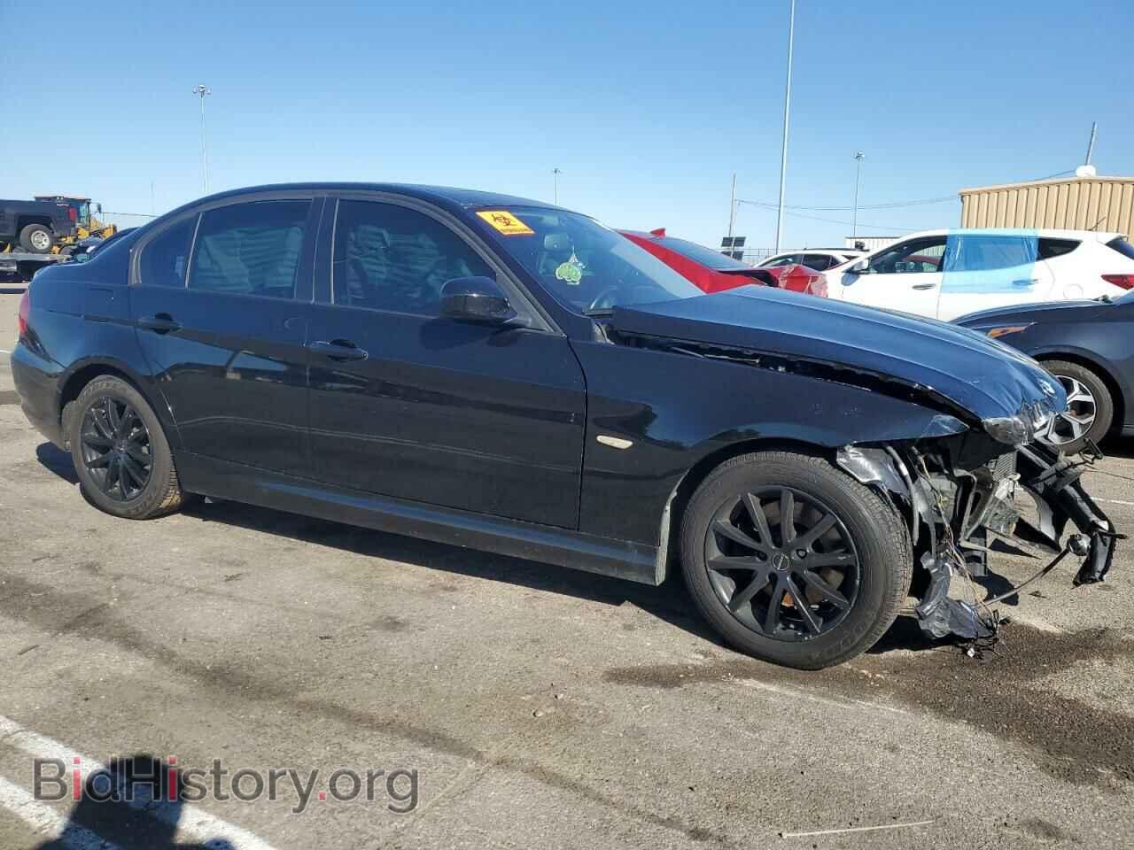 2009 BMW 3 SERIES - VIN: WBAPH57579NL80313 - Фото 4