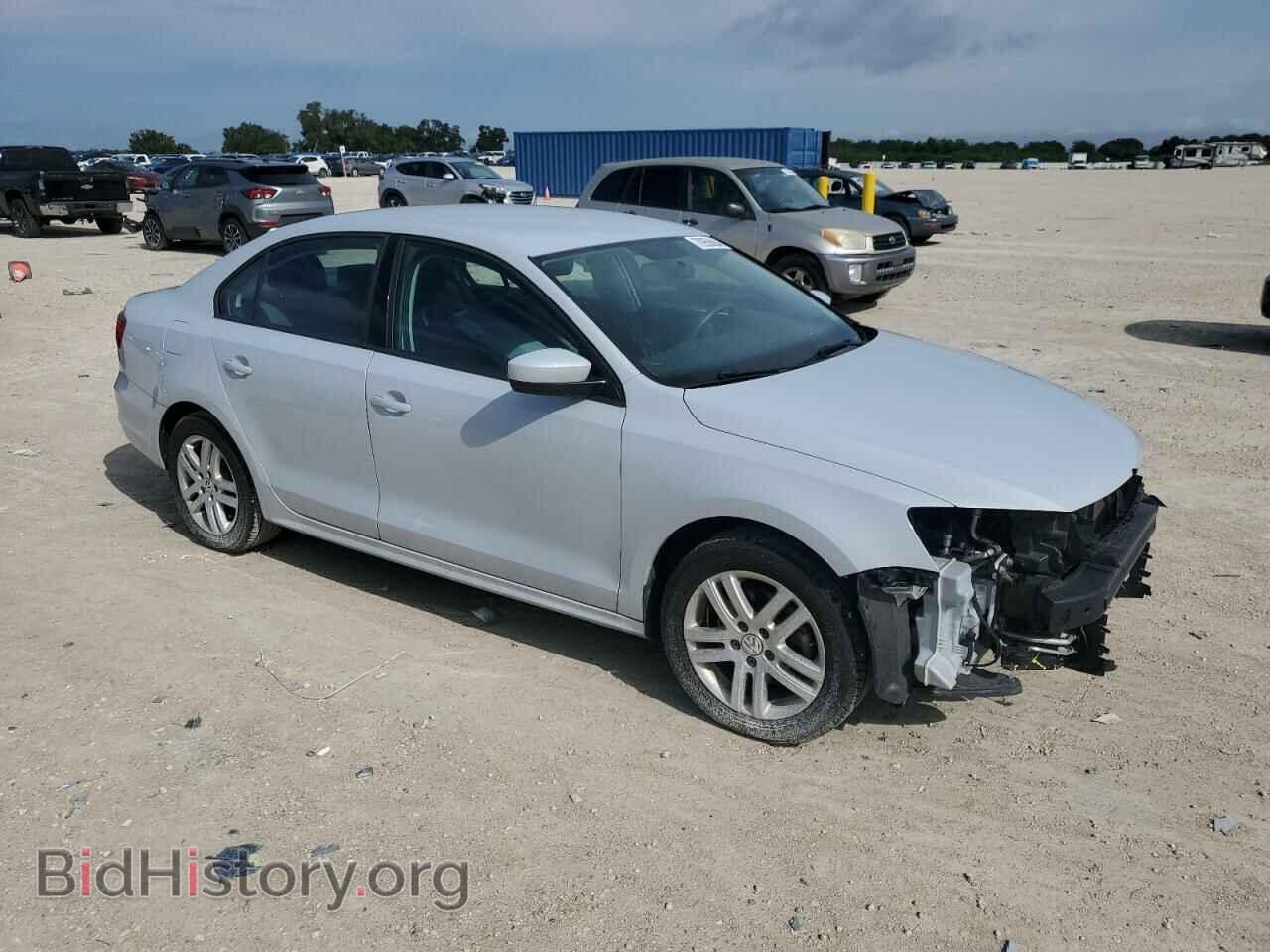 2018 VOLKSWAGEN JETTA - VIN: 3VW2B7AJ7JM242007 - Фото 4