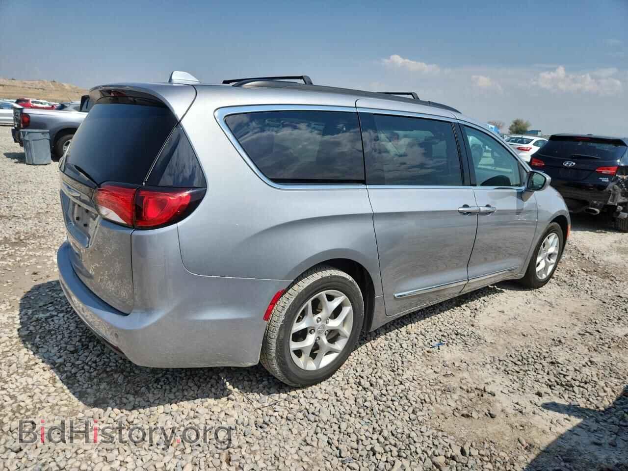 2017 CHRYSLER PACIFICA - VIN: 2C4RC1BG6HR668384 - Фото 3