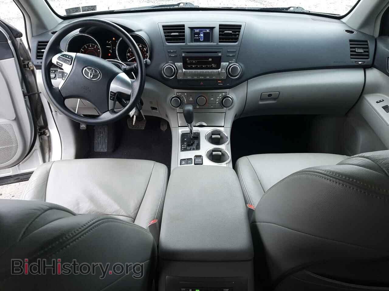 2012 TOYOTA HIGHLANDER - VIN: 5TDBK3EH3CS107063 - Фото 8