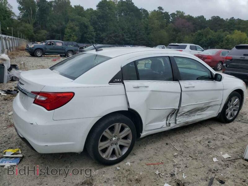 2013 Chrysler 200 (VIN 1C3CCBBB3DN714667) — фото 3 из 12