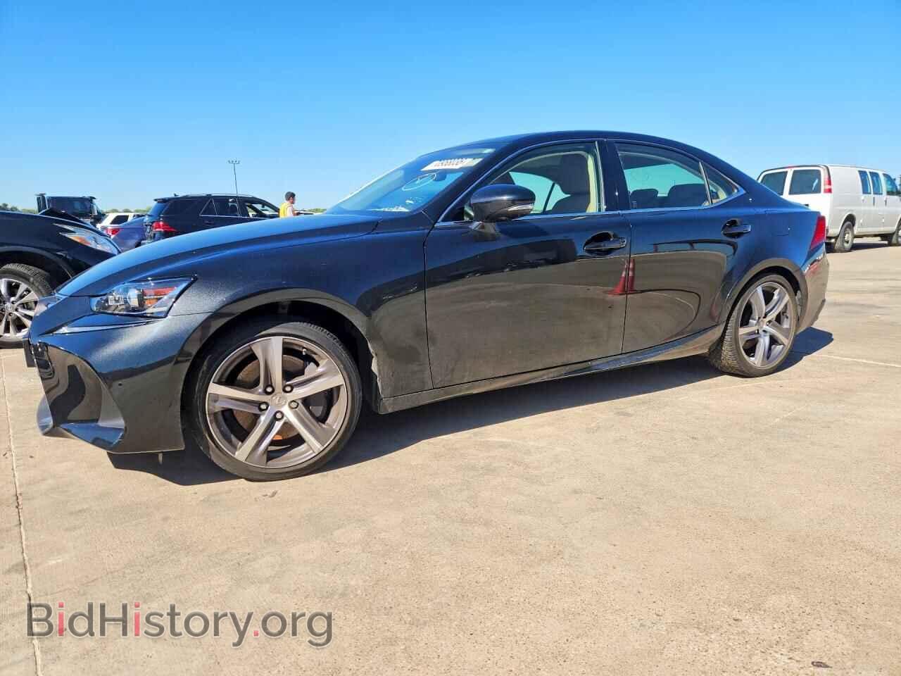 Фотография JTHBA1D25H5049568 - LEXUS IS 2017