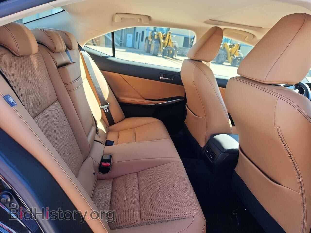 2017 LEXUS IS - VIN: JTHBA1D25H5049568 - Photo 10