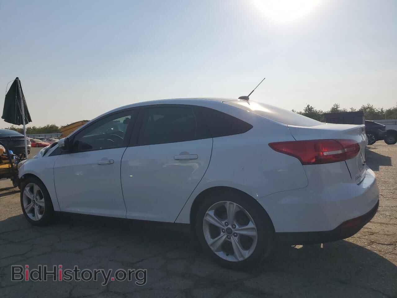 2016 FORD FOCUS - VIN: 1FADP3F25GL384136 - Фото 2