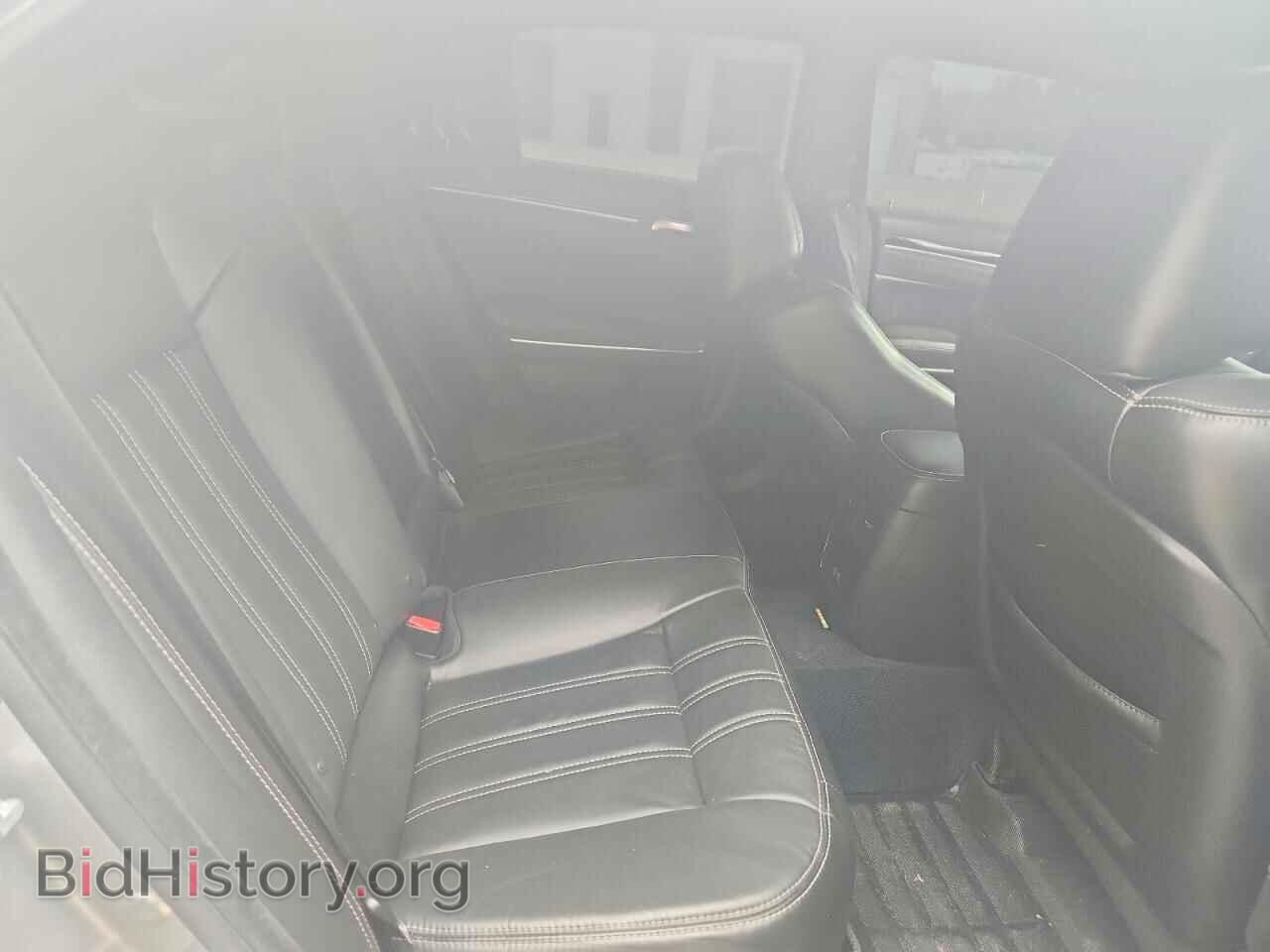 2018 CHRYSLER 300 - VIN: 2C3CCABG0JH195474 - Photo 10