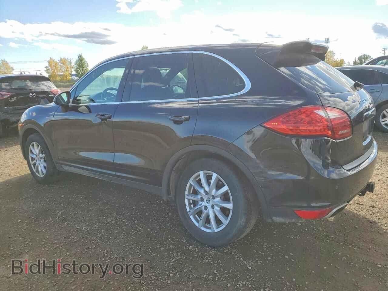 2013 PORSCHE CAYENNE - VIN: WP1AA2A23DLA07962 - Photo 2