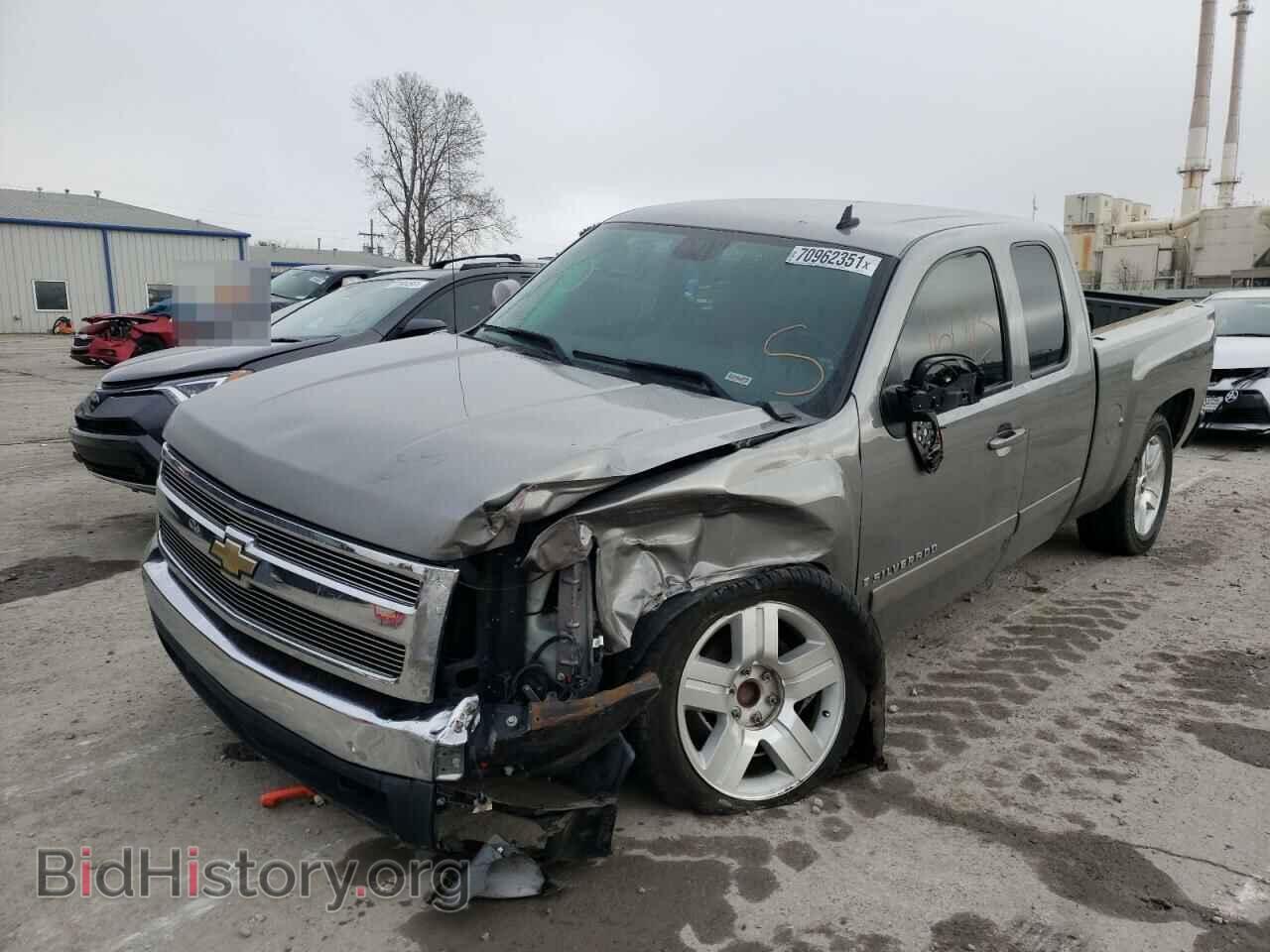 2008 CHEVROLET SILVERADO - VIN: 2GCEC19J981130132 - Фото 2