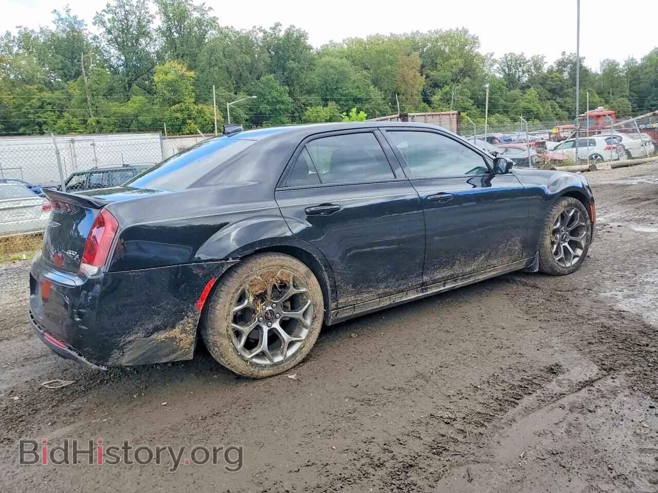 2017 CHRYSLER 300 - VIN: 2C3CCABG0HH585758 - Фото 3