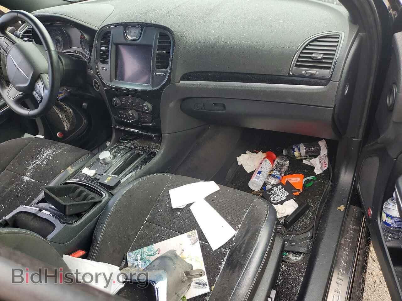 2017 CHRYSLER 300 - VIN: 2C3CCABG0HH585758 - Фото 8