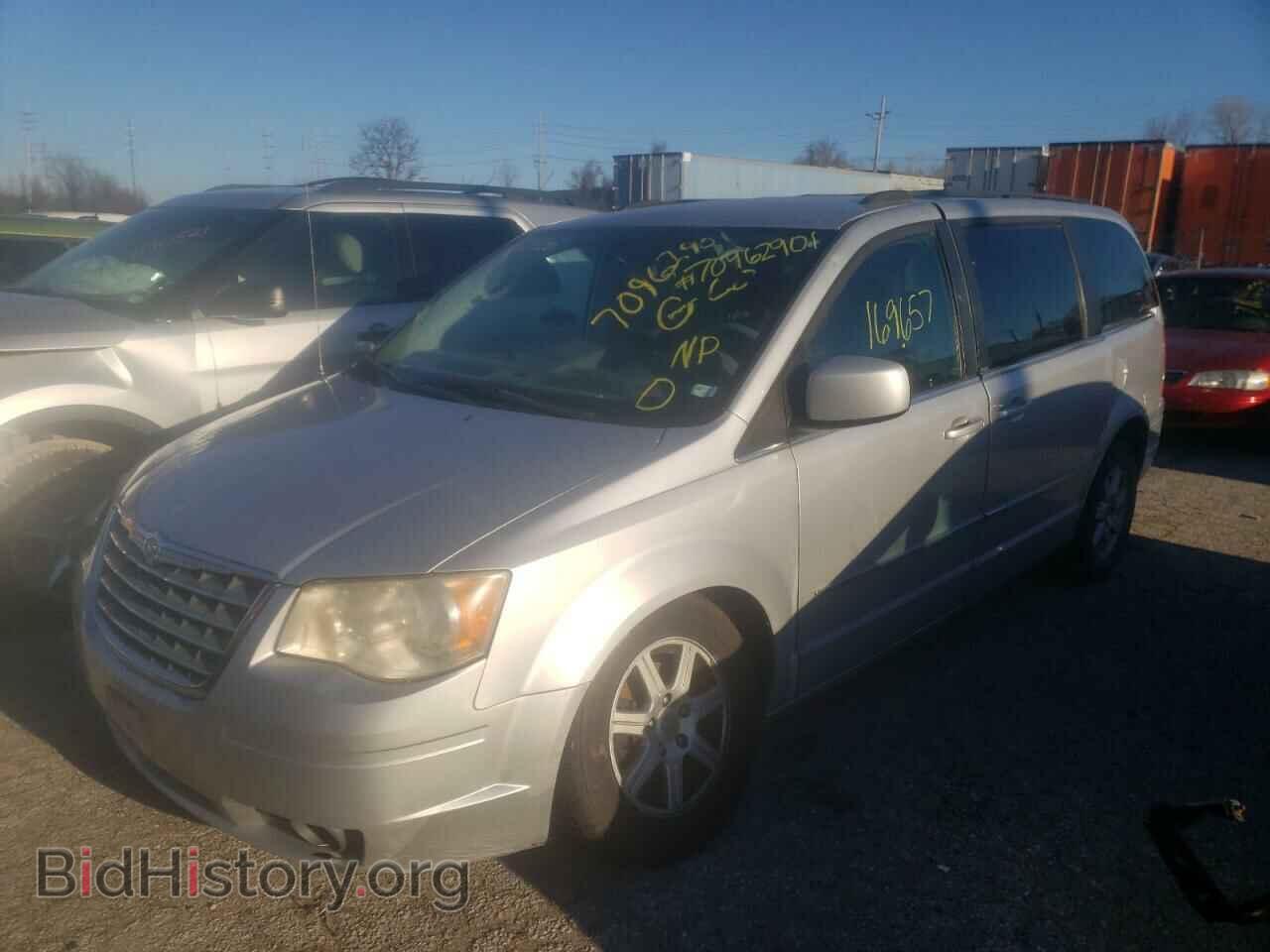 2010 CHRYSLER MINIVAN - VIN: 2A4RR5D13AR500989 - Фото 2