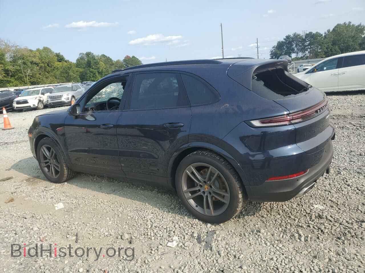 2024 PORSCHE CAYENNE - VIN: WP1AA2AY2RDA07716 - Photo 2