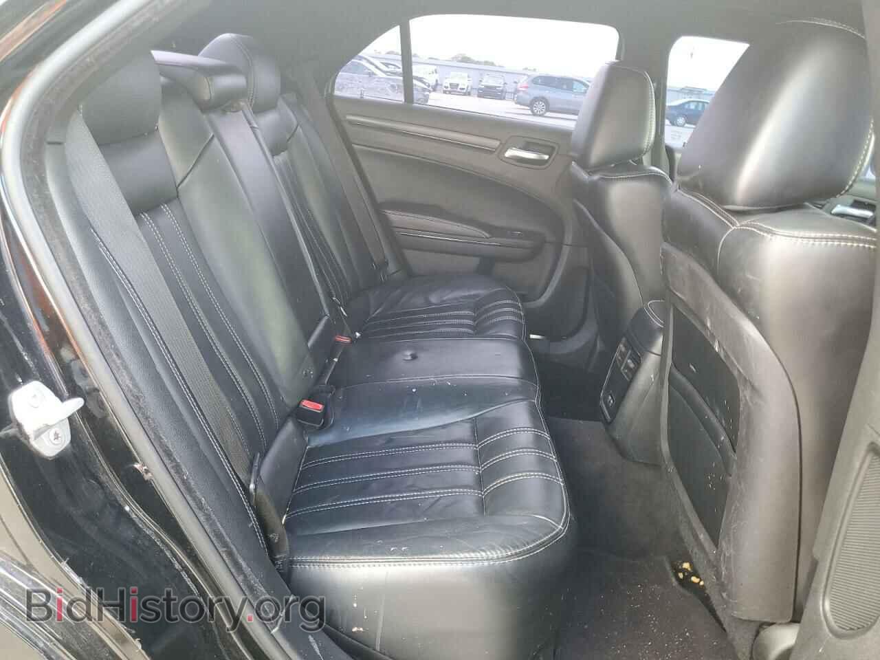 2015 CHRYSLER 300 - VIN: 2C3CCABT9FH921014 - Фото 10