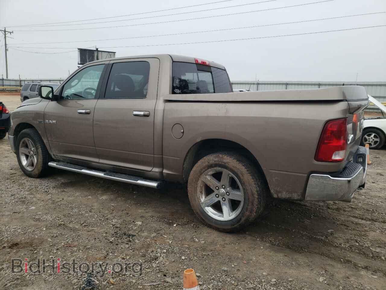 2010 DODGE RAM 1500 - VIN: 1D7RV1CT7AS255969 - Фото 2