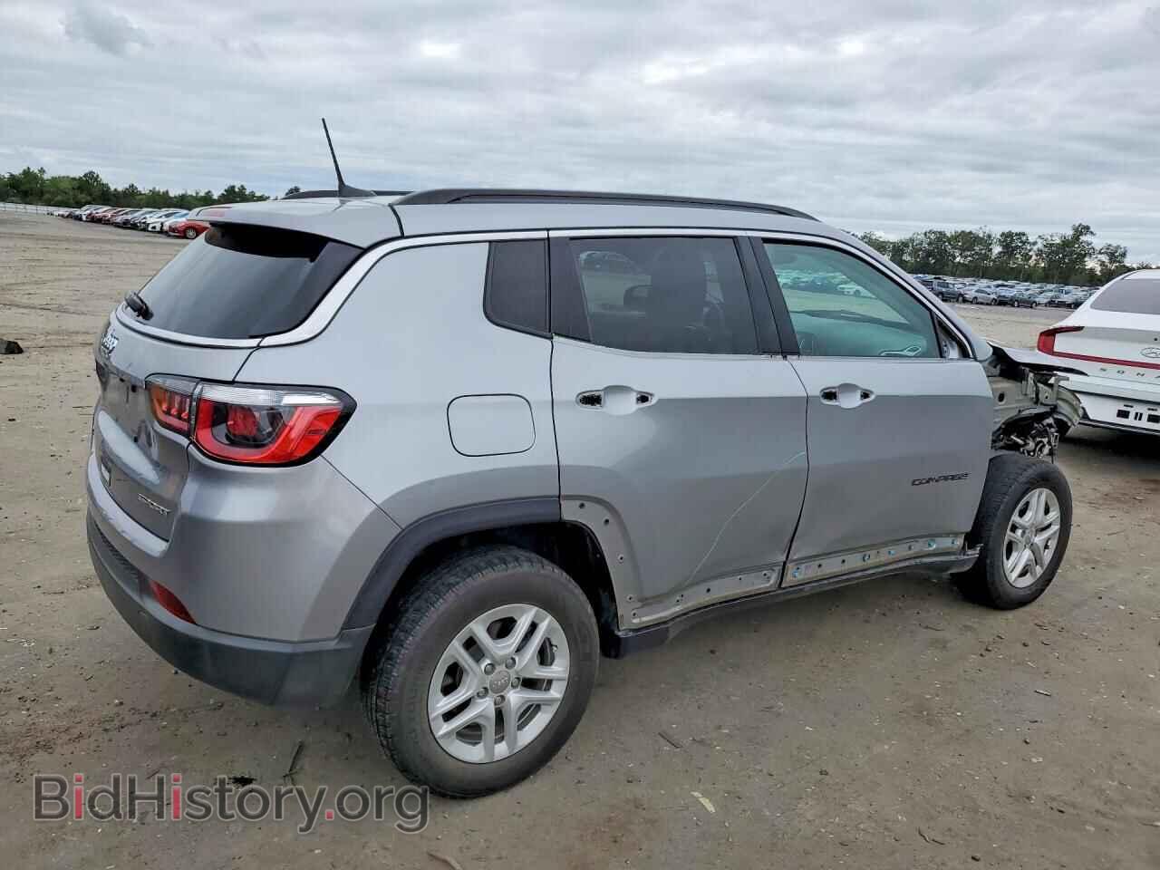 2019 JEEP COMPASS - VIN: 3C4NJDAB1KT600378 - Фото 3