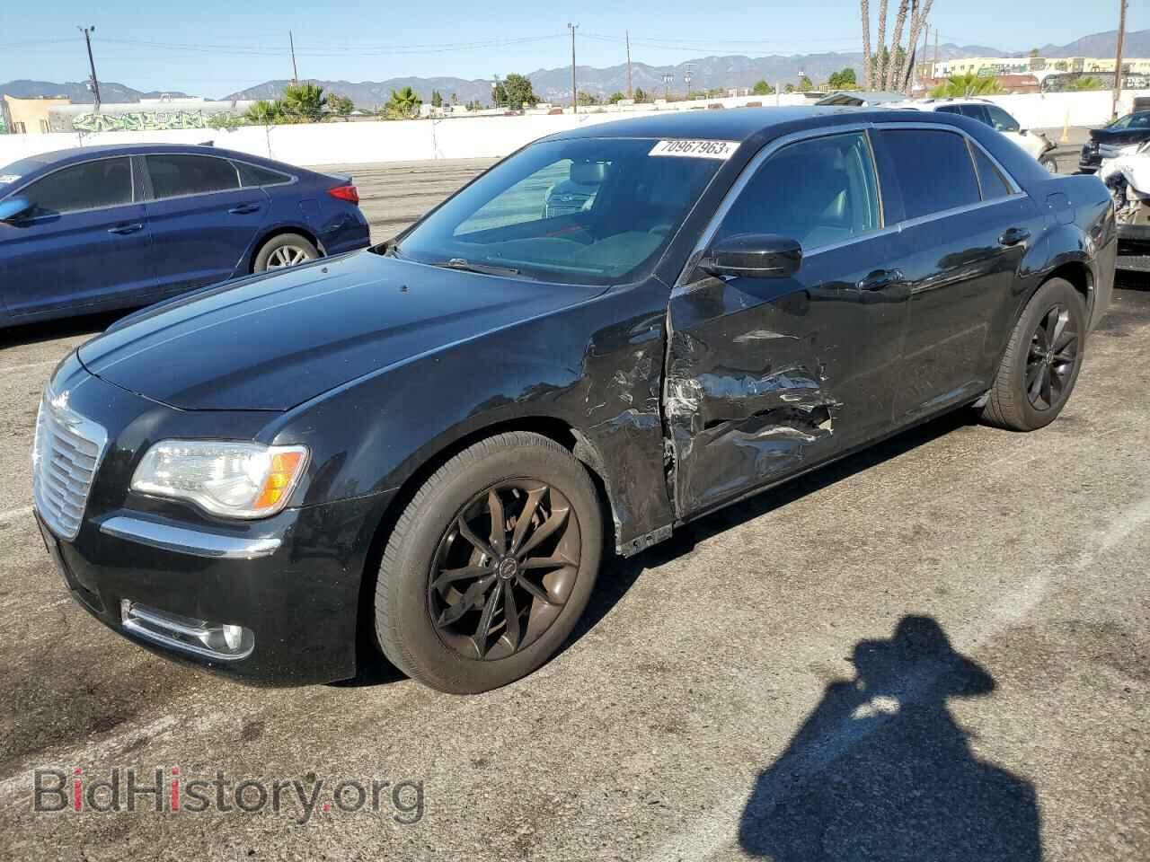 Фотография 2C3CCAAG9EH323766 - CHRYSLER 300 2014