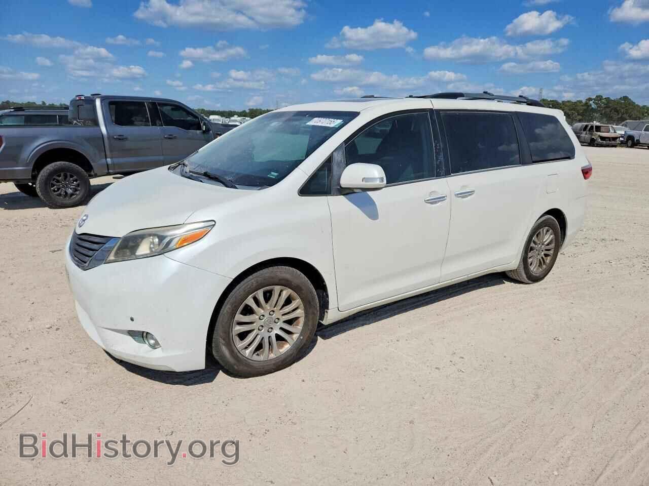 Photo 5TDYK3DC4FS644688 - TOYOTA SIENNA 2015