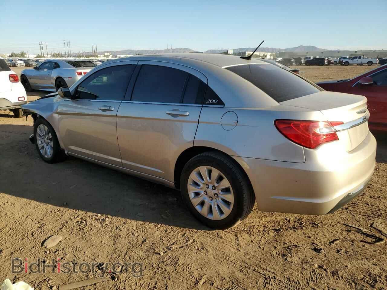 2013 CHRYSLER 200 - VIN: 1C3CCBAB8DN642236 - Photo 2
