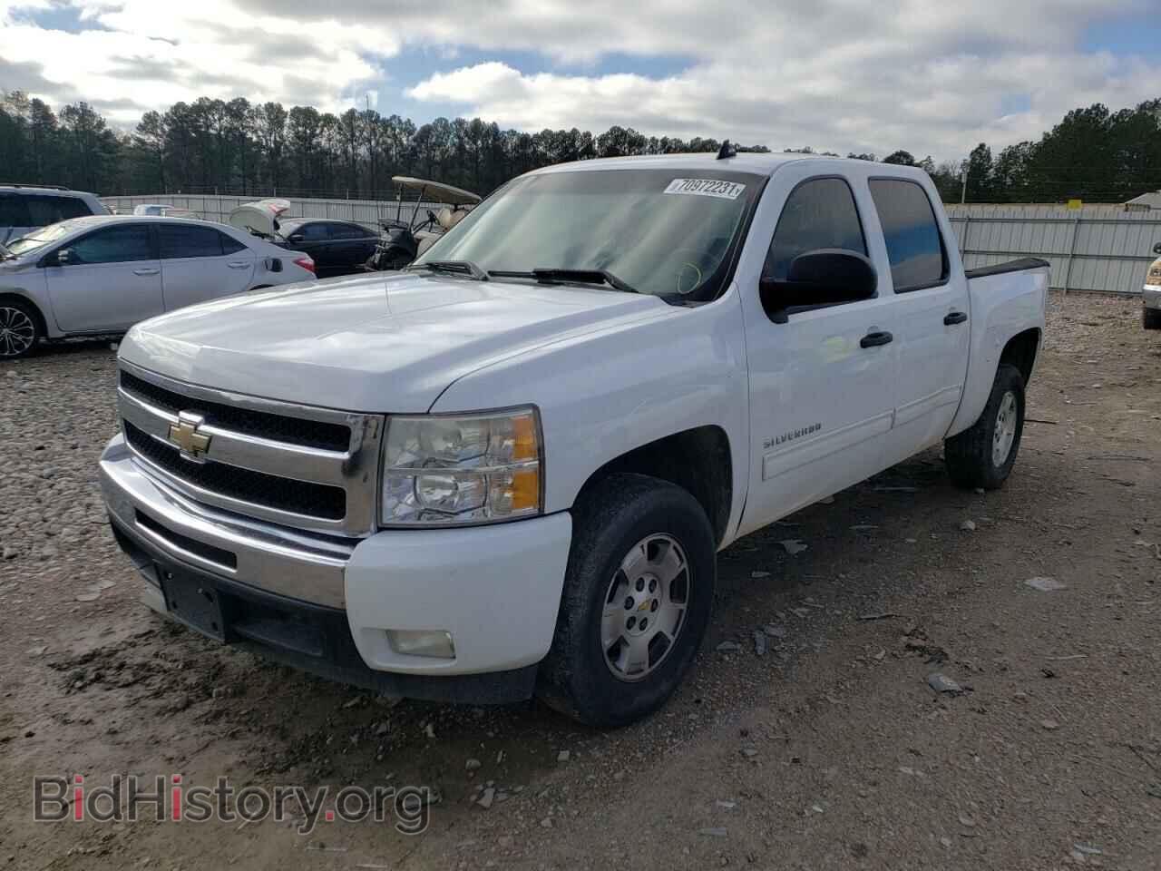 2011 CHEVROLET SILVERADO - VIN: 3GCPCSE07BG370189 - Фото 2