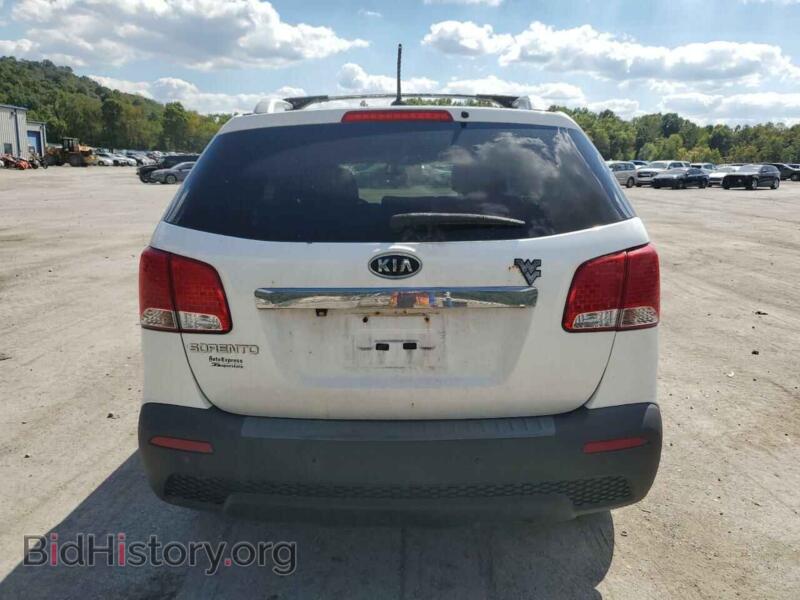 2011 Kia SORENTO (VIN 5XYKT4A18BG184969) — фото 6 из 13
