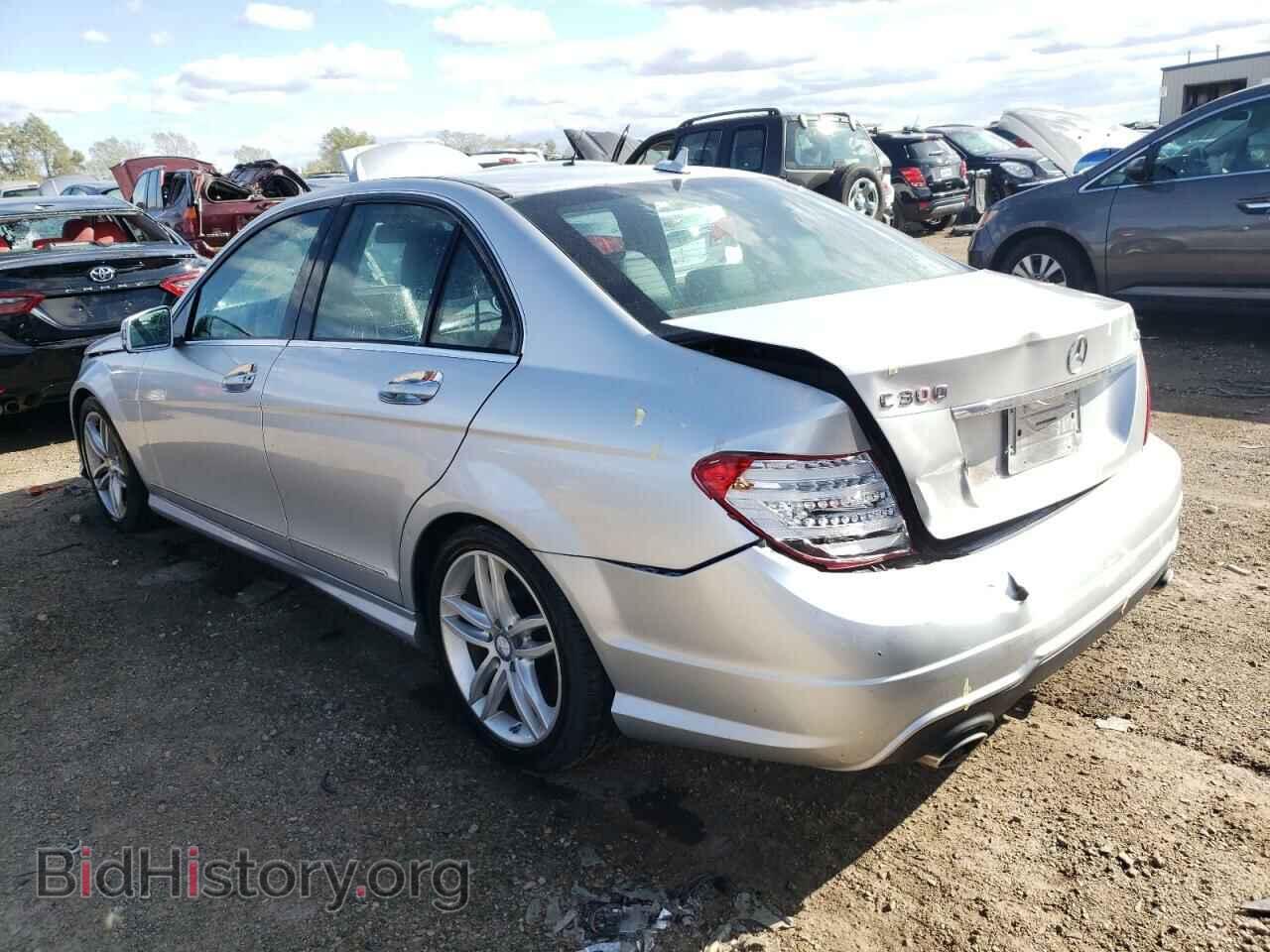 2012 MERCEDES-BENZ C-CLASS - VIN: WDDGF8BB5CA704175 - Фото 2