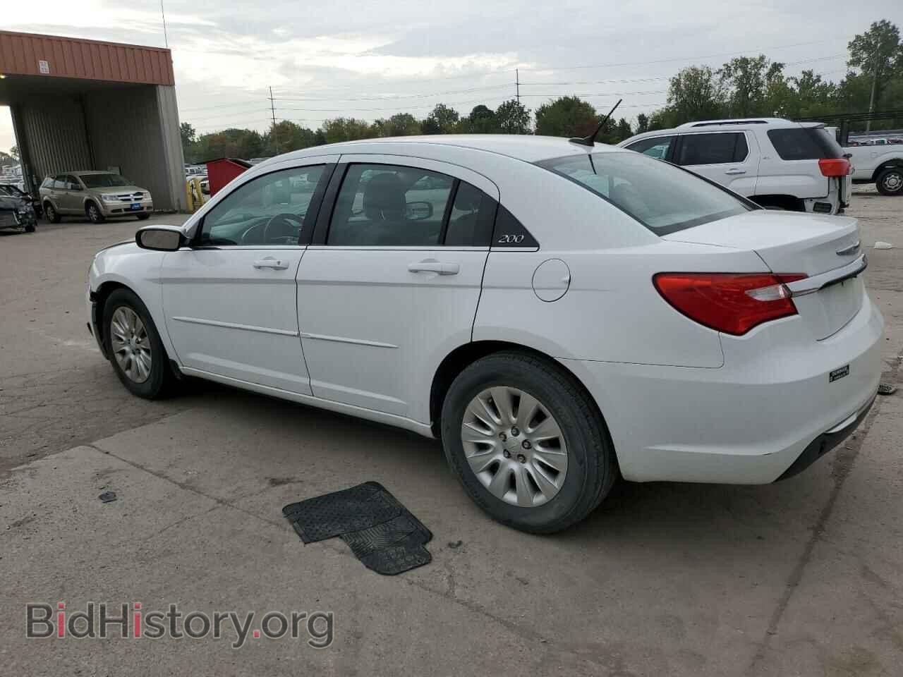 2012 CHRYSLER 200 - VIN: 1C3CCBAB5CN190907 - Фото 2
