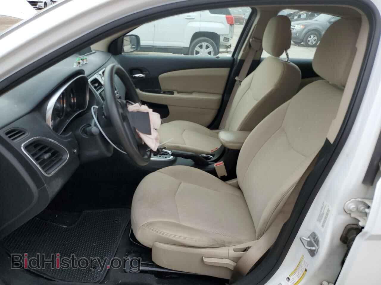 2012 CHRYSLER 200 - VIN: 1C3CCBAB5CN190907 - Фото 7