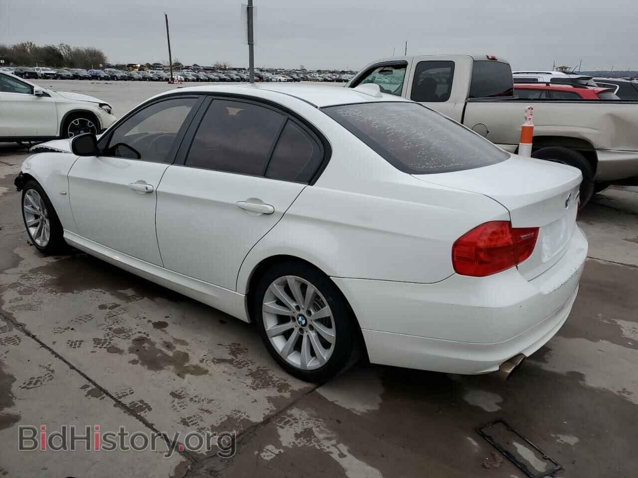 2011 BMW 3 SERIES - VIN: WBAPH7C56BA800934 - Фото 2