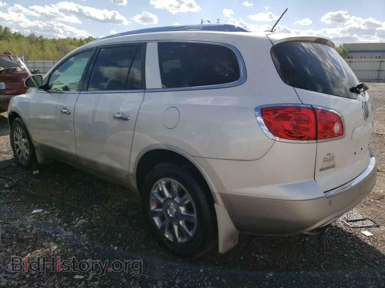 2012 BUICK ENCLAVE - VIN: 5GAKRCED3CJ215545 - Фото 2
