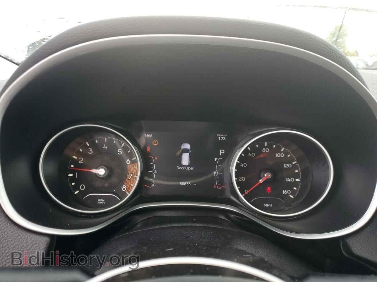 2018 JEEP COMPASS - VIN: 3C4NJDBB3JT418615 - Фото 9