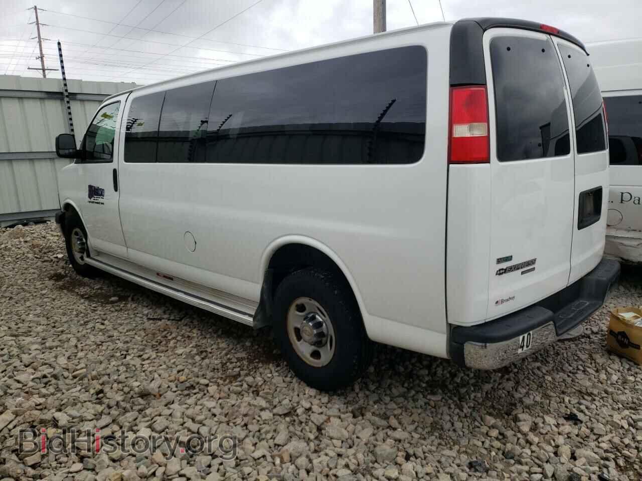 2011 CHEVROLET EXPRESS - VIN: 1GAZG1FG0B1190370 - Фото 2