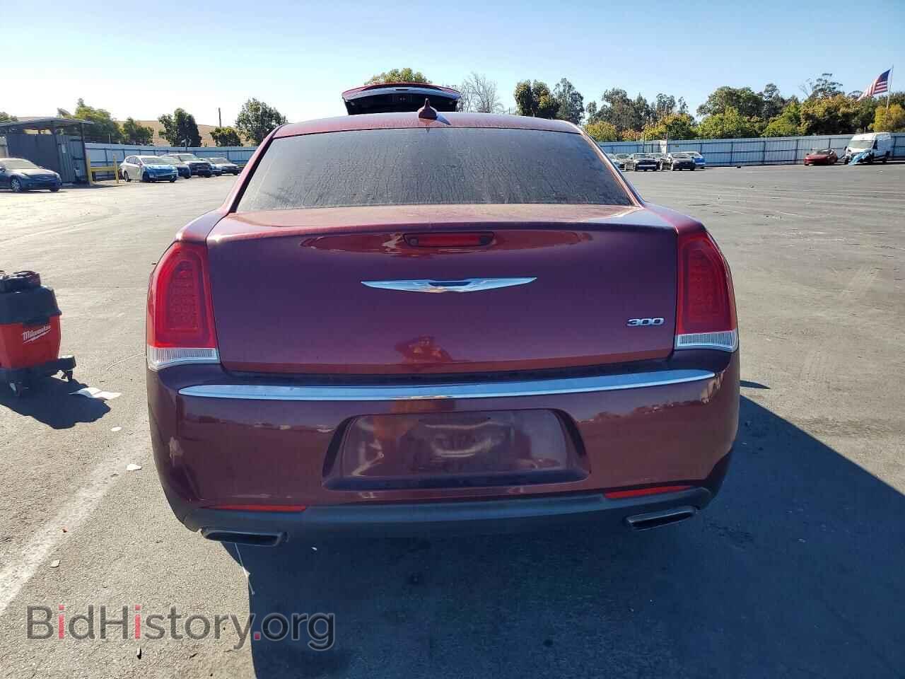 2016 CHRYSLER 300 - VIN: 2C3CCAAG6GH343721 - Фото 6