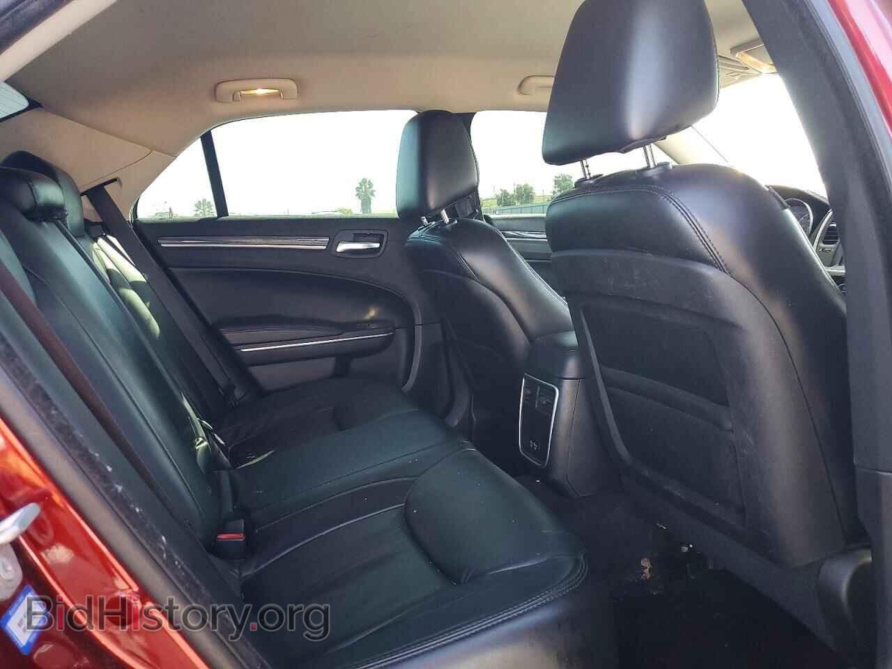 2016 CHRYSLER 300 - VIN: 2C3CCAAG6GH343721 - Фото 10