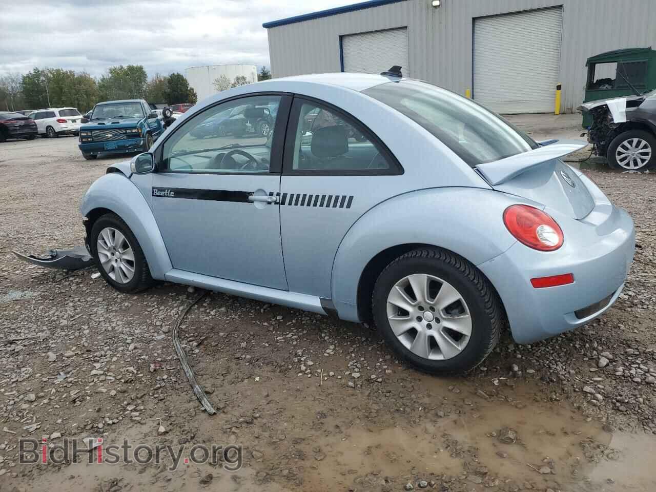 2010 VOLKSWAGEN BEETLE - VIN: 3VWPG3AGXAM026995 - Фото 2