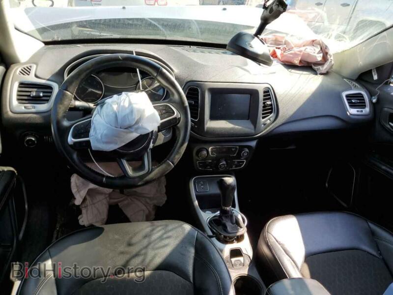 2017 Jeep COMPASS (VIN 3C4NJCBB9HT642976) — photo 8 of 12