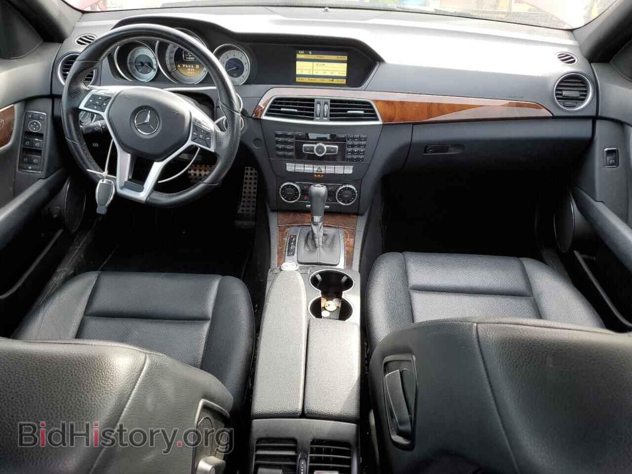 2012 MERCEDES-BENZ C-CLASS - VIN: WDDGF8FB1CF913216 - Фото 8